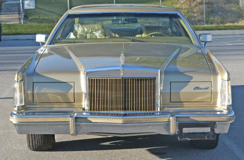 1978 Continental Mark V Diamond Jubilee Edition in w/Jubilee Gold grille bars 