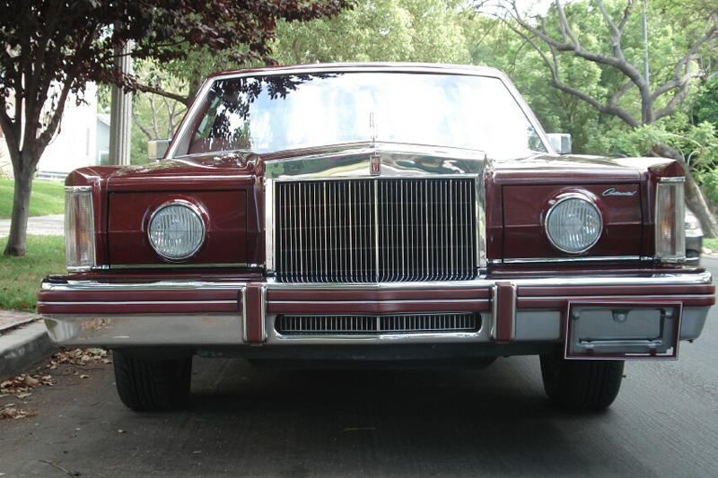 1980 Continental Mark VI Signature Series Coupe w/Touring Lamps 