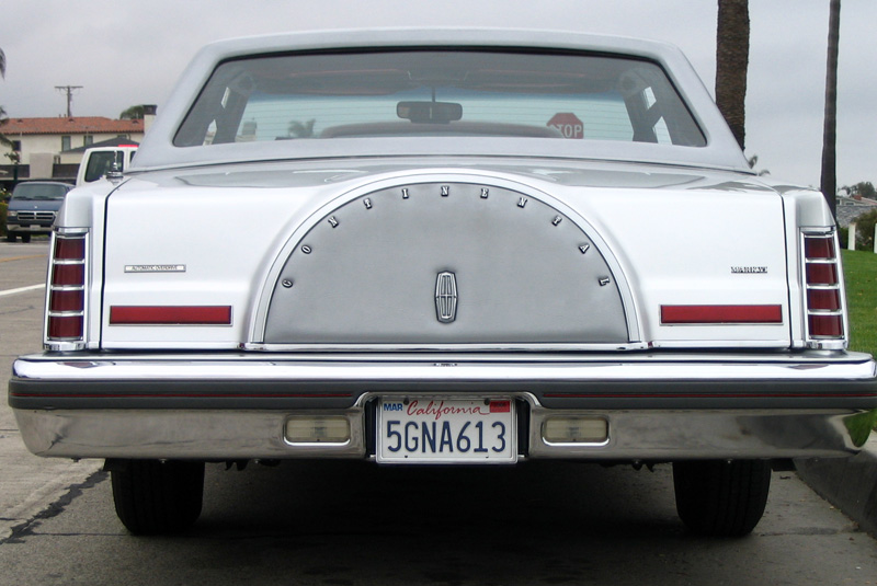 1980 Continental Mark VI Signature Series in Silver w/padded vinyl decklid