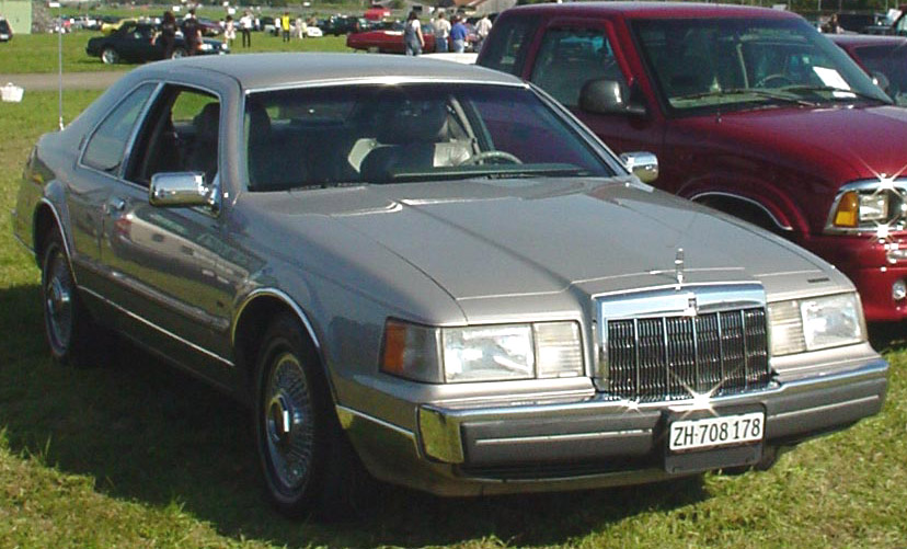 1989 Lincoln Mark VII Bill Blass